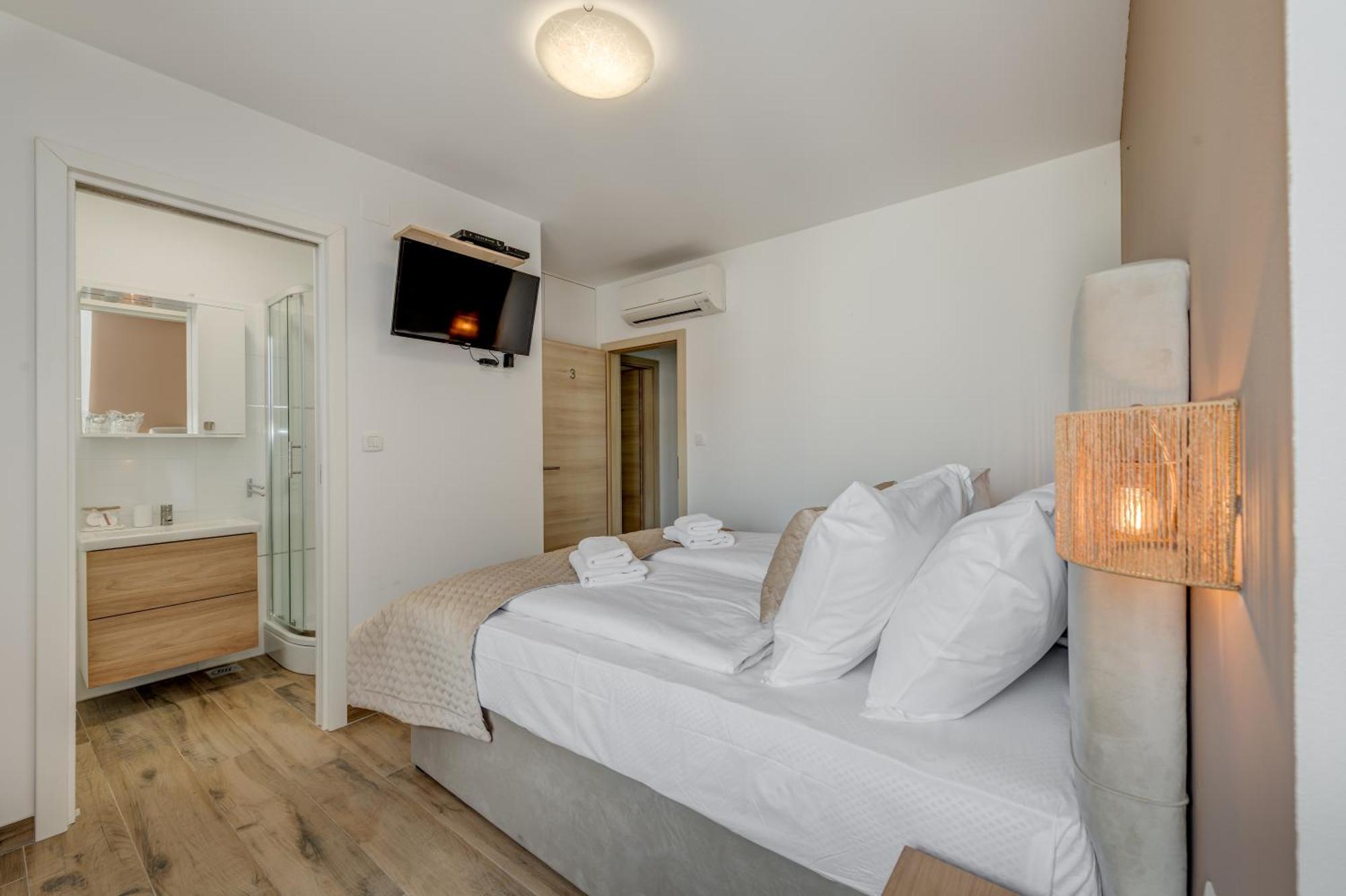 Inmotion Luxury Rooms Сплит Экстерьер фото