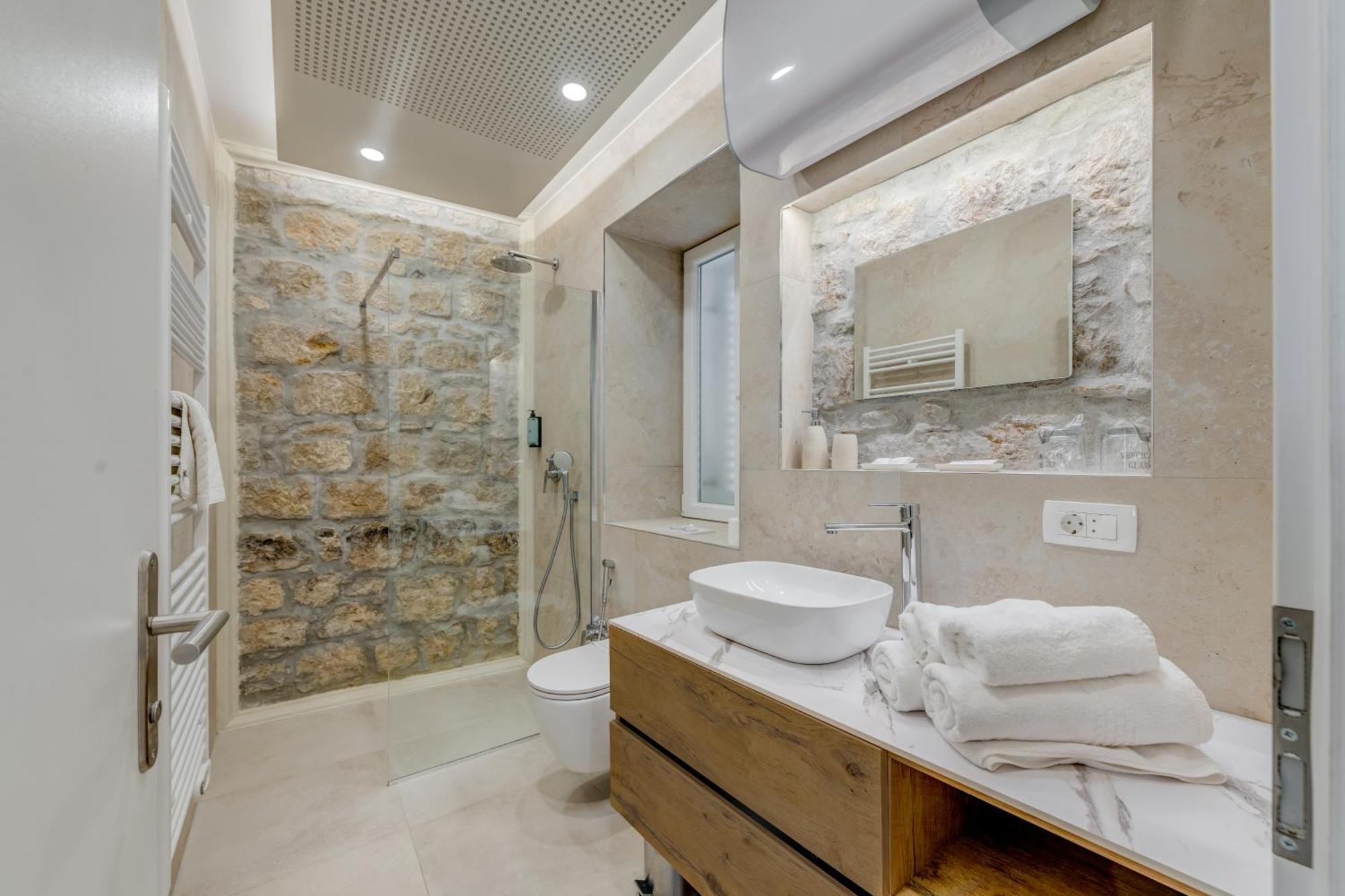 Inmotion Luxury Rooms Сплит Экстерьер фото